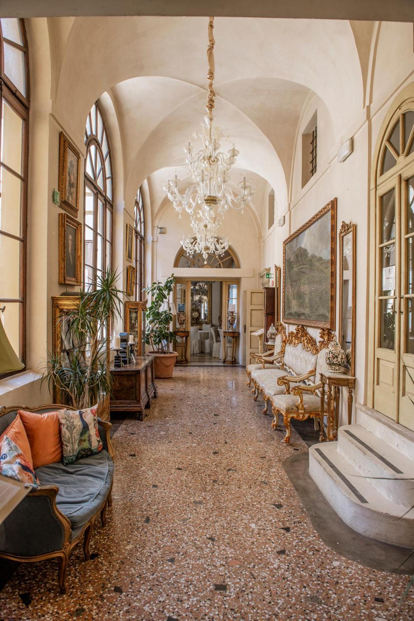 Relais Castello Bevilacqua Eksteriør billede